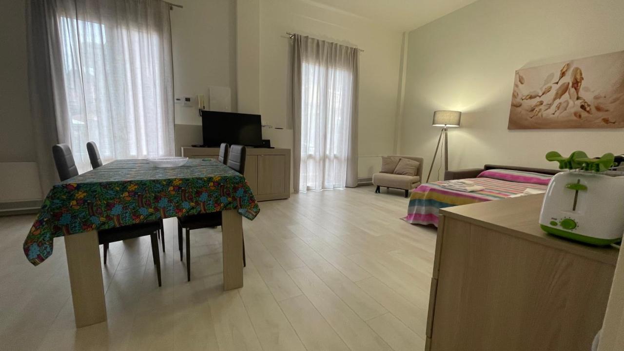 Casa Princi - Lago Ceresio 포르토 세레시오 외부 사진
