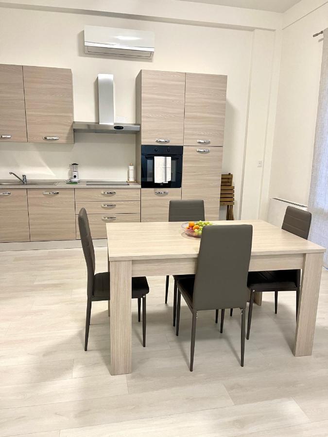 Casa Princi - Lago Ceresio 포르토 세레시오 외부 사진